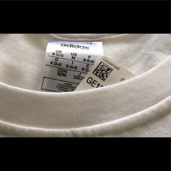 Adidas Women's Classic White Sweatshirt M 108 - Picture 4 of 4